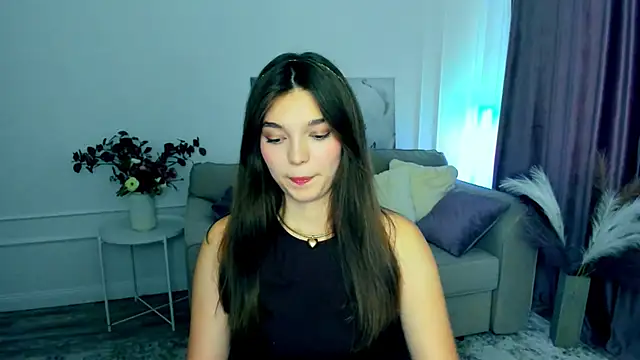 DivineAmour online show from 28, 9, 2025