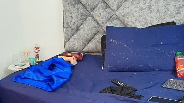 Shantey Laurent online show from 7, 3, 2026