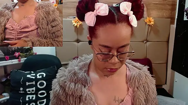 MIA  SPENCER online show from 24, 9, 2025