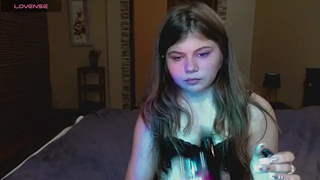 Lilly Jess online show from 2, 10, 2025