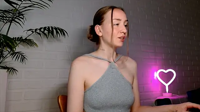 Snapshot of WhitePrincessLuna chatting on 26, 6, 2026 WhitePrincessLuna online show from 26, 6, 2026