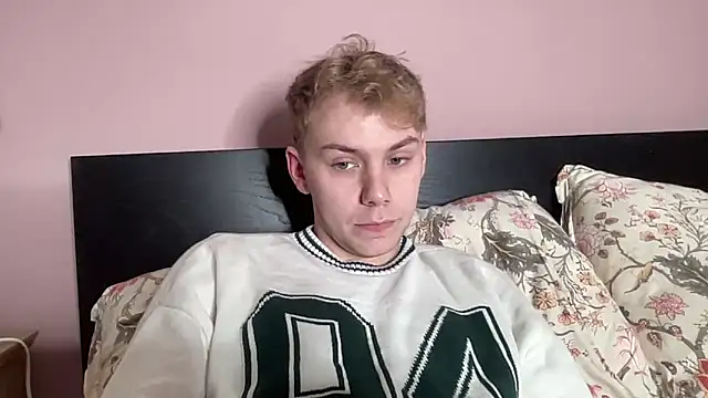 scottishtwink01 online show from 13, 10, 2025