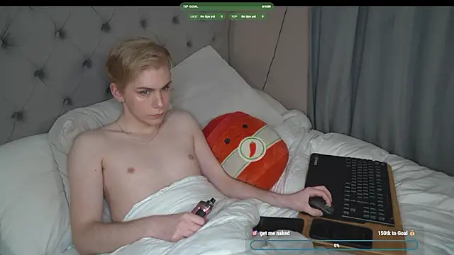Snapshot of scottishtwink01 chatting on 9, 3, 2026 scottishtwink01 online show from 9, 3, 2026