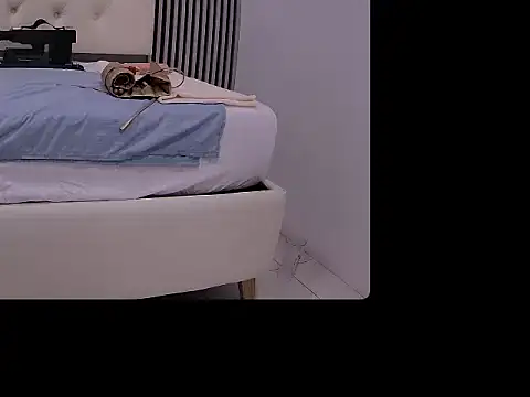 lia carters online show from 27, 9, 2025