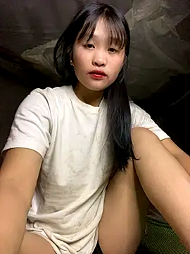 Snapshot of mika-bae chatting on 1, 10, 2025 mika-bae online show from 1, 10, 2025