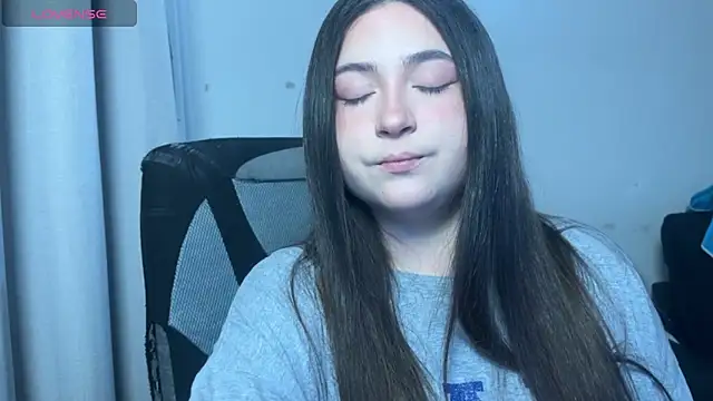 valentinauwu online show from 29, 11, 2025