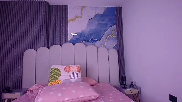 abbyrouss  online show from 4, 2, 2026