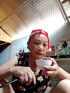 Snapshot of -Xuka-200 chatting on 15, 9, 2025 -Xuka-200 online show from 15, 9, 2025