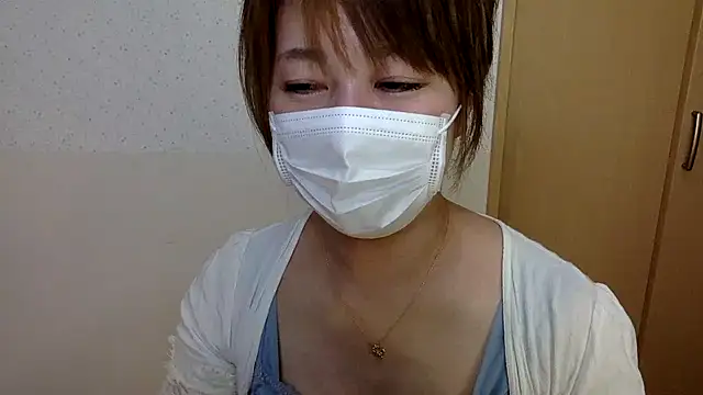 Snapshot of kitty_kyoto chatting on 3, 10, 2025 kitty kyoto online show from 3, 10, 2025