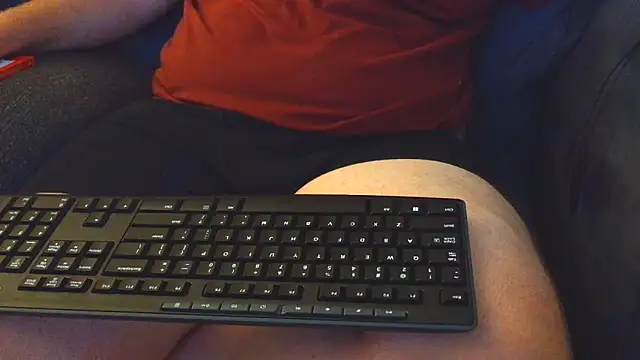 Snapshot of thighguy30 chatting on 9, 9, 2025 thighguy30 online show from 9, 9, 2025