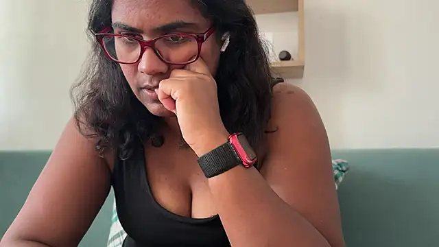 Snapshot of indiangodddess chatting on 19, 11, 2025 indiangodddess online show from 19, 11, 2025