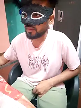 soniriyaa010101 online show from 9, 2, 2026