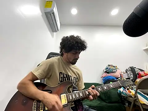 Snapshot of Stringin69 chatting on 30, 11, 2025 Stringin69 online show from 30, 11, 2025