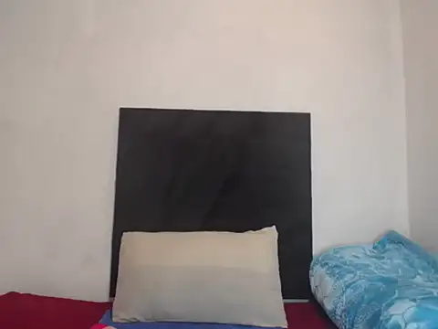 Snapshot of Didienana chatting on 15, 9, 2025 Didienana online show from 15, 9, 2025