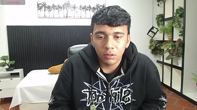 titanxero online show from 23, 11, 2025