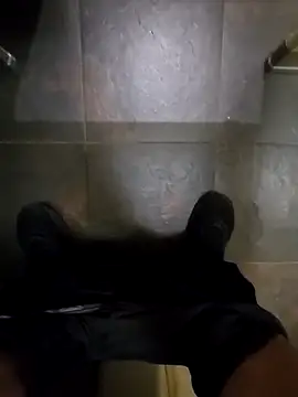 Snapshot of maxelbueno chatting on 4, 10, 2025 maxelbueno online show from 4, 10, 2025