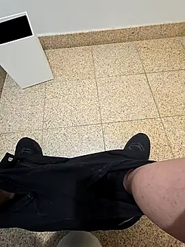 Snapshot of maxelbueno chatting on 6, 10, 2025 maxelbueno online show from 6, 10, 2025