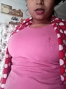 Snapshot of Hot-Pooja25 chatting on 4, 2, 2026 Hot-Pooja25 online show from 4, 2, 2026