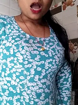 Snapshot of Hot-Pooja25 chatting on 9, 2, 2026 Hot-Pooja25 online show from 9, 2, 2026