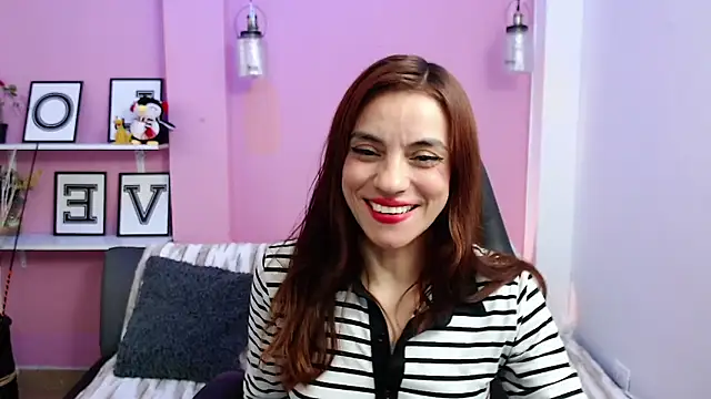 KendallWood  online show from 25, 11, 2025