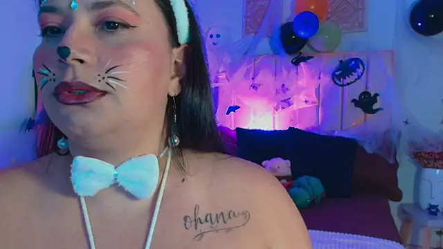 Snapshot of crazy_b00bs chatting on 2, 10, 2025 crazy b00bs online show from 2, 10, 2025