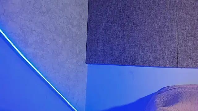 Salomeferreira  online show from 9, 11, 2025