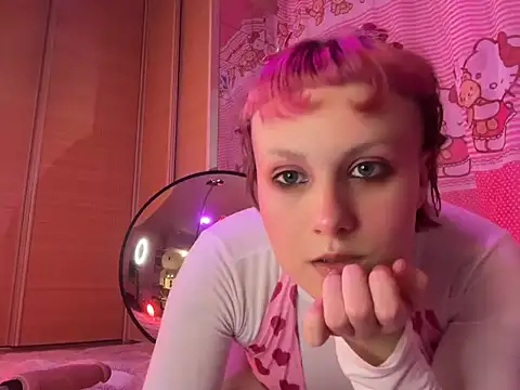 Snapshot of MystiqueRoxy chatting on 11, 9, 2025 MystiqueRoxy online show from 11, 9, 2025