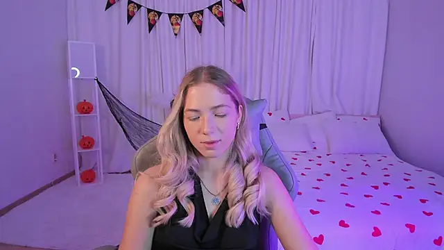 Susan Mimi online show from 28, 10, 2025