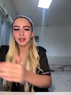 BlondeBetty online show from 9, 3, 2026