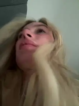 SexySaraxxoo online show from 29, 3, 2026