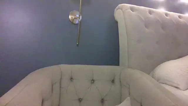 hothousewife33 online show from 28, 9, 2025