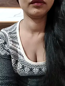 Itz Mayra  online show from 9, 10, 2025