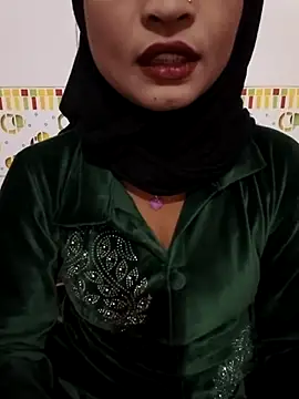 Itz Mayra  online show from 1, 12, 2025