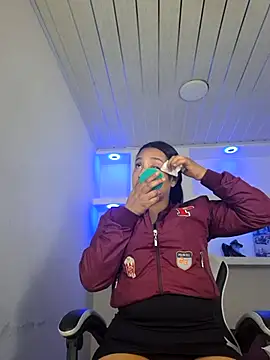 Snapshot of susan_mooree chatting on 3, 2, 2026 susan mooree online show from 3, 2, 2026