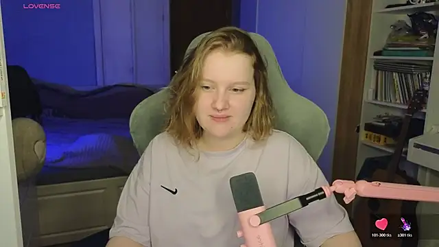 OliviaBlade online show from 22, 11, 2025