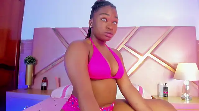 SophieSinclair online show from 5, 10, 2025