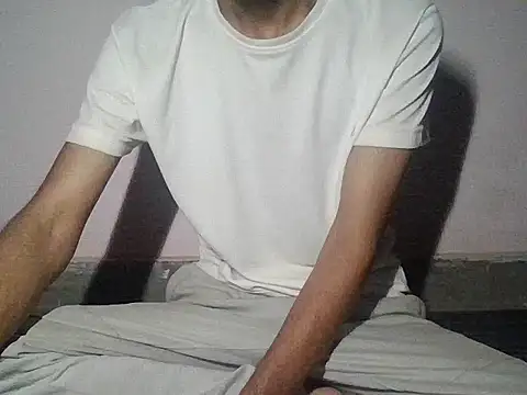 ash706339 online show from 15, 9, 2025