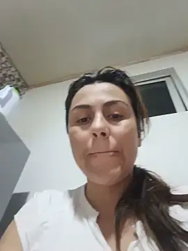 Snapshot of vanessa-titisM chatting on 28, 6, 2026 vanessa-titisM online show from 28, 6, 2026