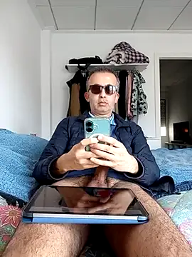 EmilioTaladdro online show from 7, 4, 2026