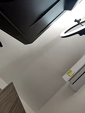 ArielBlossom    online show from 11, 10, 2025