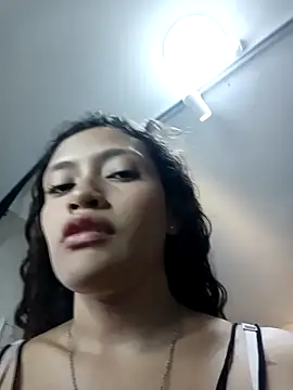 Snapshot of ArielBlossom___ chatting on 6, 2, 2026 ArielBlossom online show from 6, 2, 2026