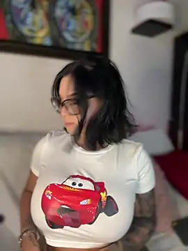 GabyMejiaa online show from 3, 12, 2025