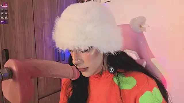 ashlynnlowe  online show from 13, 7, 2026