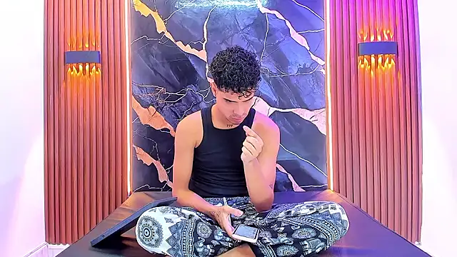 Lucky boys  X online show from 14, 9, 2025