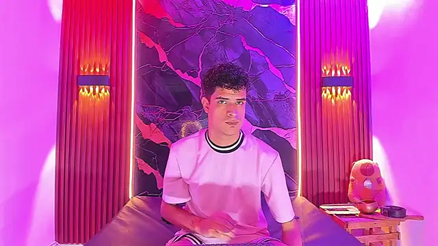 Lucky boys  X online show from 2, 10, 2025