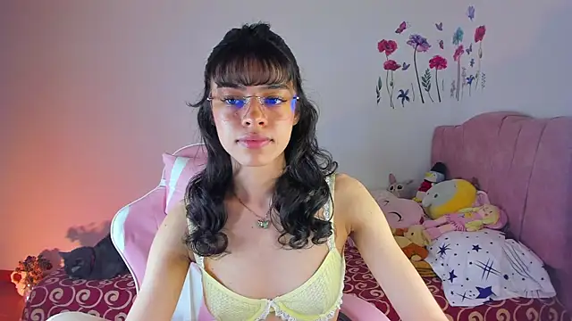 Snapshot of maddy_parker__ chatting on 22, 7, 2026 maddy parker online show from 22, 7, 2026