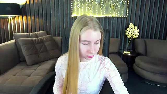 Alina Blonde online show from 15, 3, 2026