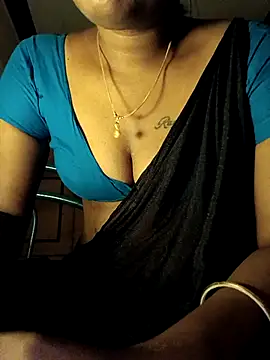 Snapshot of Tamil_Kavitha chatting on 25, 4, 2026 Tamil Kavitha online show from 25, 4, 2026