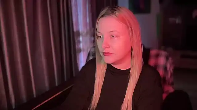 BikiHellena online show from 2, 11, 2025