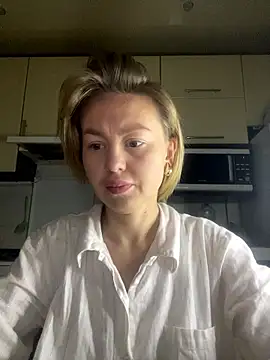 MartaLuna  online show from 8, 1, 2026